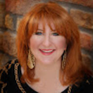 Meet your Posher, Carrie